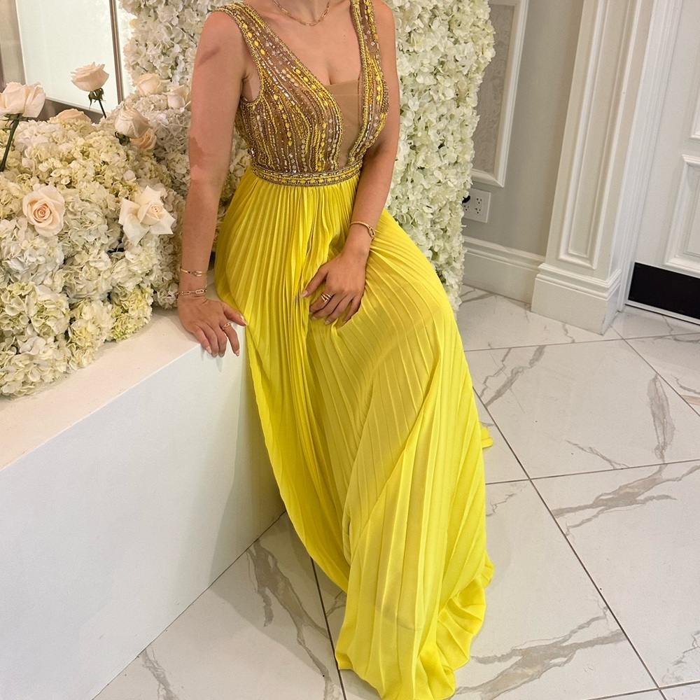 Terani Couture Yellow Beaded Prom Evening Gown NWT - Picture 8 of 11